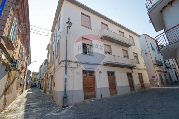 casa indipendente in vendita a Carinola in zona Santa Croce