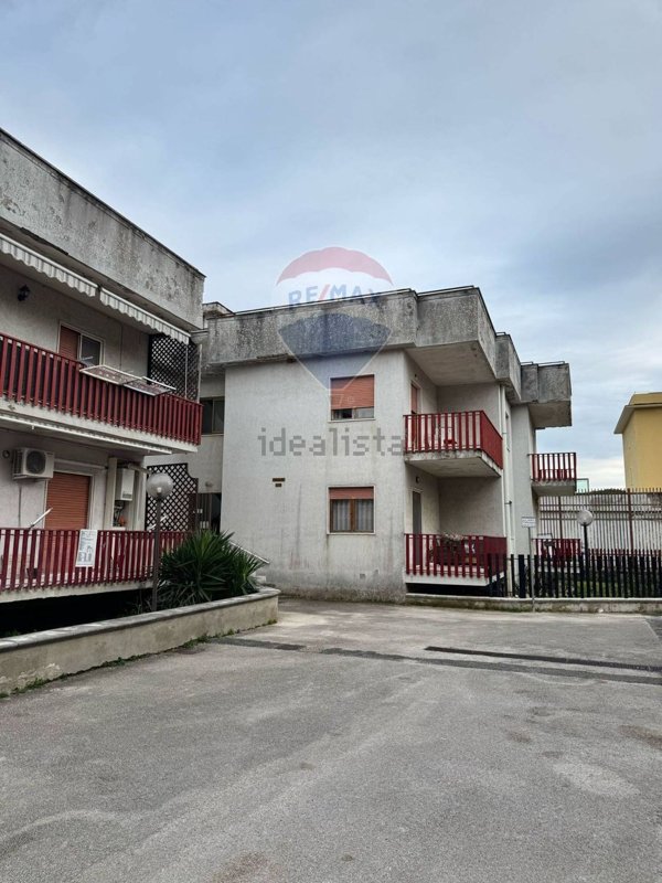 appartamento in vendita a Carinola in zona Santa Croce