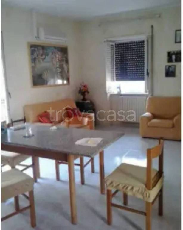 casa indipendente in vendita a Carinola