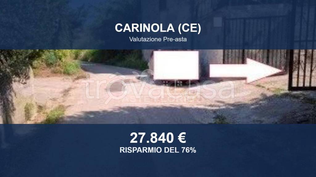 casa indipendente in vendita a Carinola in zona Croce di Casale