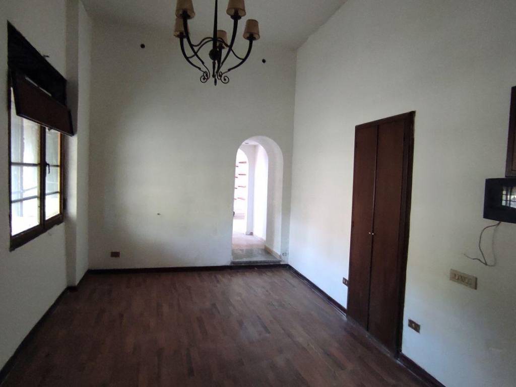 negozio in vendita a Casagiove