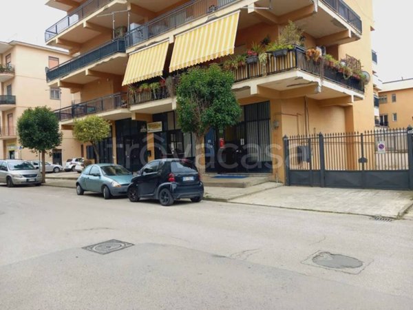 negozio in vendita a Casagiove