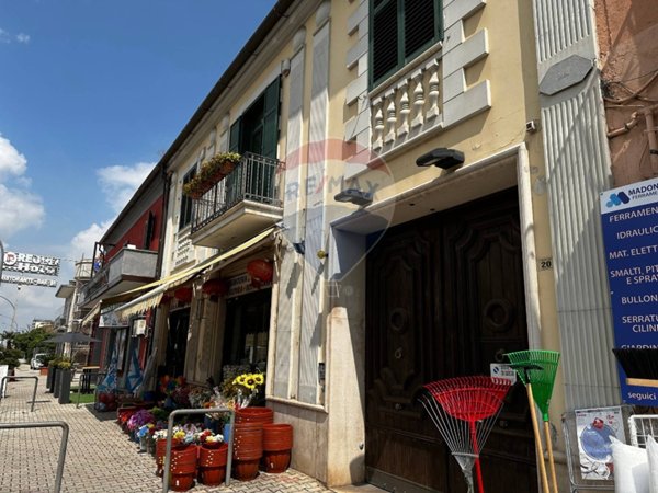 trivano in vendita a Casagiove