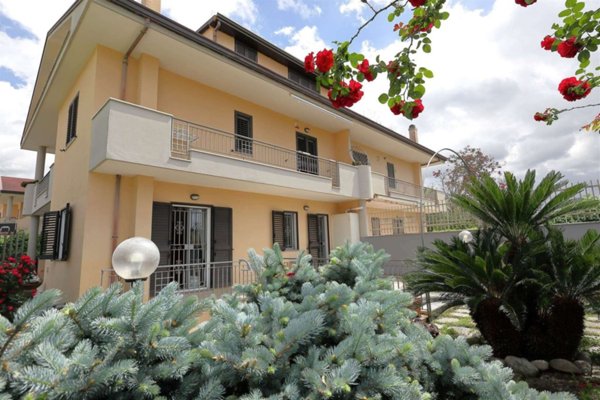 casa indipendente in vendita a Casagiove