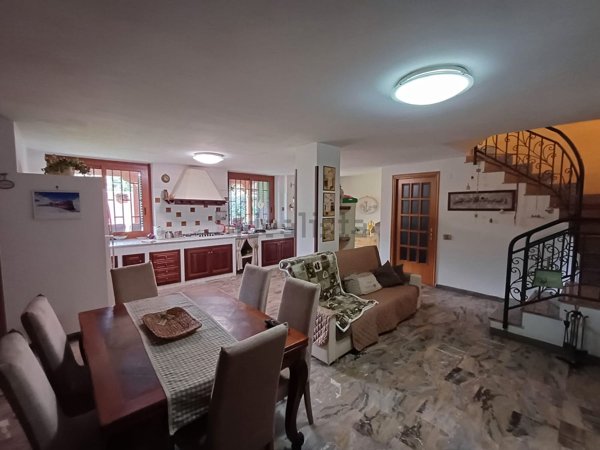 casa indipendente in vendita a Casagiove