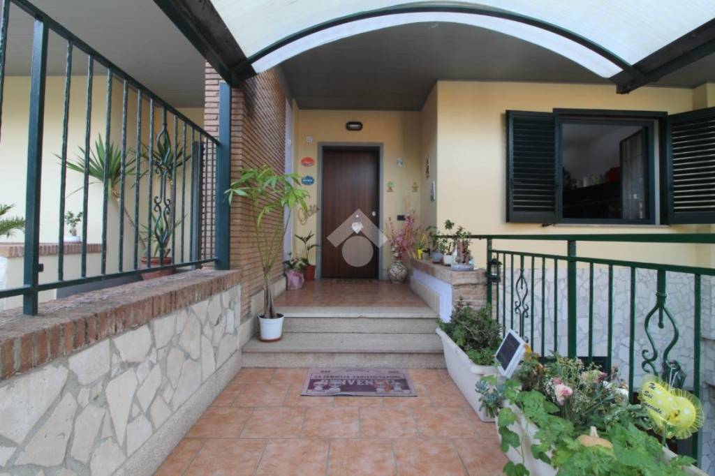 casa indipendente in vendita a Casagiove