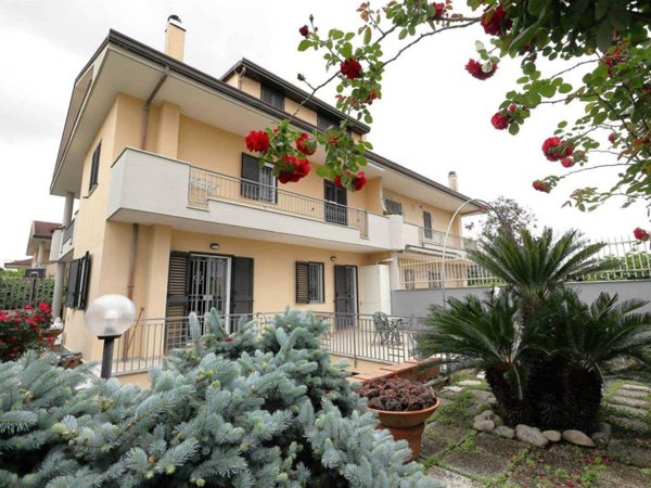 casa indipendente in vendita a Casagiove