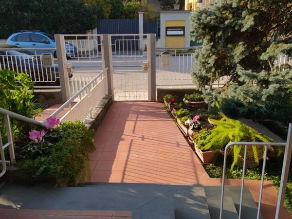 casa indipendente in vendita a Casagiove