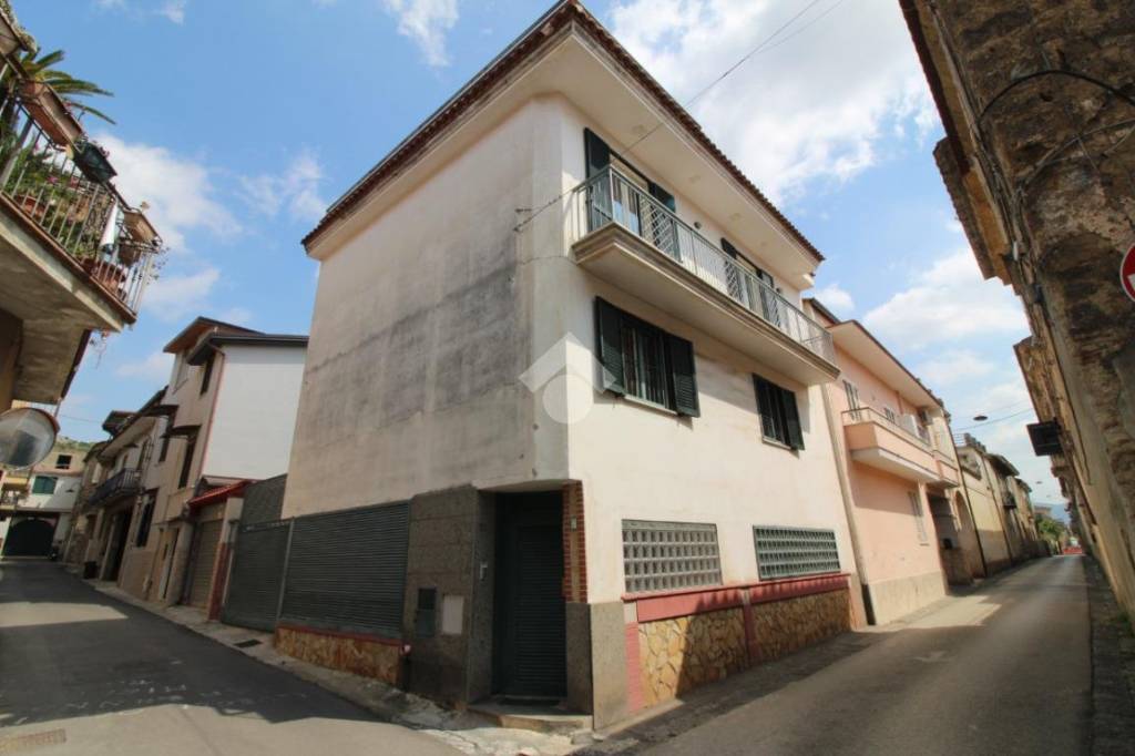 casa indipendente in vendita a Casagiove