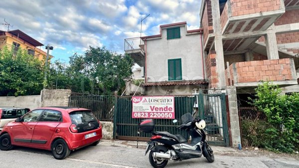 casa indipendente in vendita a Casagiove