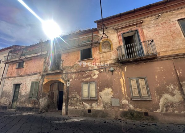 intera palazzina in vendita a Casagiove
