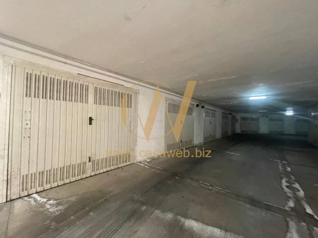 box auto in vendita a Casagiove