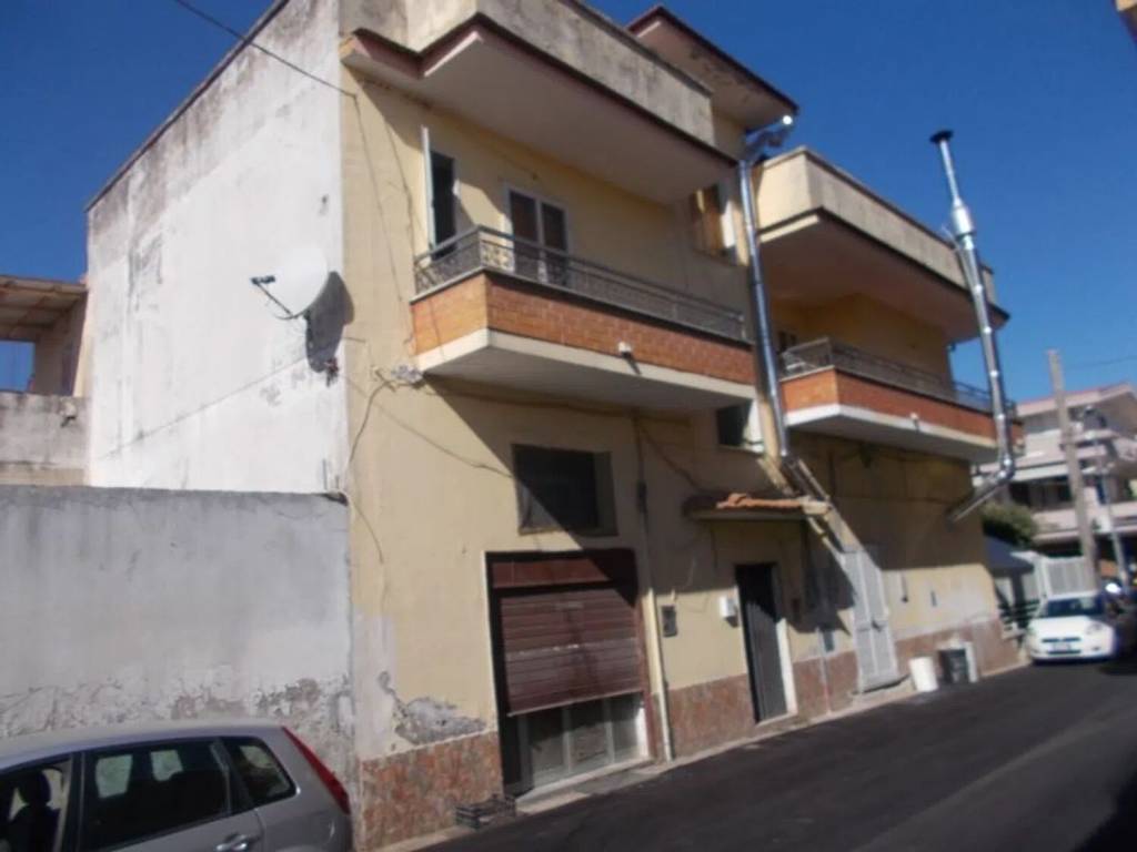 intera palazzina in vendita a Casal di Principe