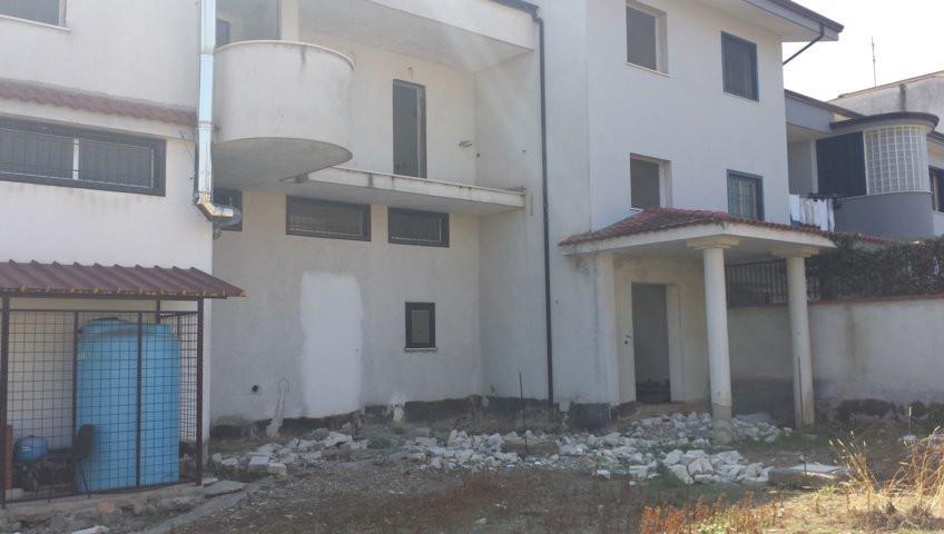 casa indipendente in vendita a Casal di Principe