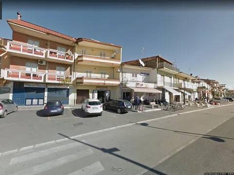 intera palazzina in vendita a Casal di Principe