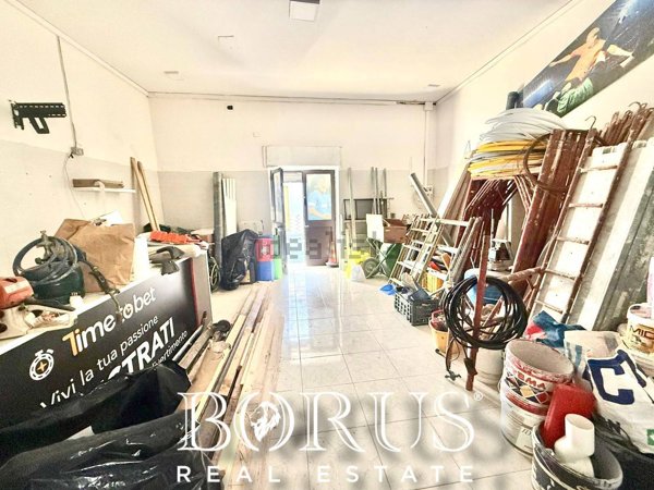 locale commerciale in vendita a Casaluce