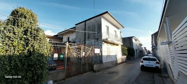 casa indipendente in vendita a Casaluce