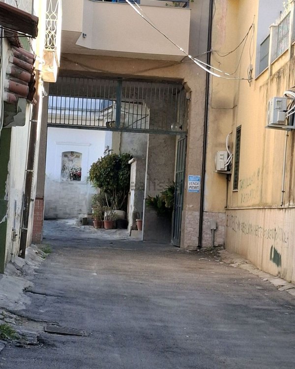 appartamento in vendita a Casaluce in zona Aprano