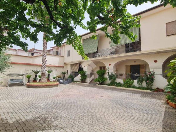 casa indipendente in vendita a Casapulla