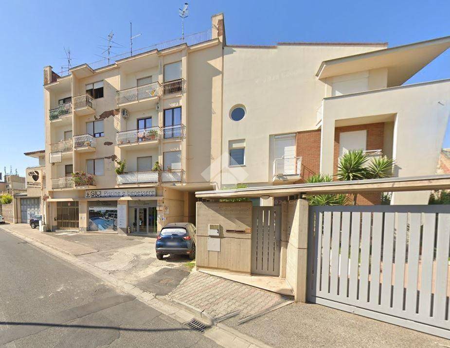 negozio in vendita a Casapulla