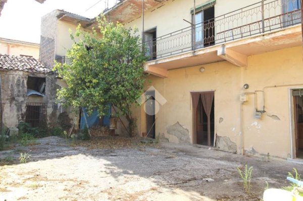 casa indipendente in vendita a Casapulla