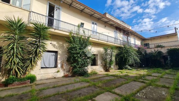 casa indipendente in vendita a Casapulla