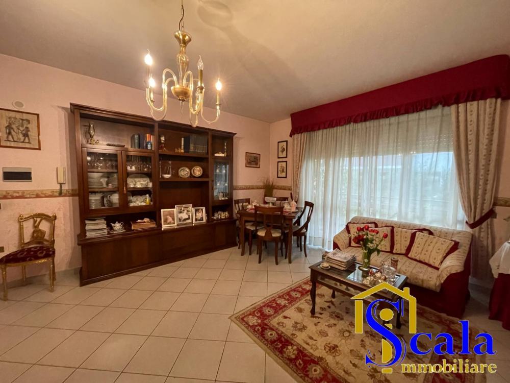 appartamento in vendita a Casapulla