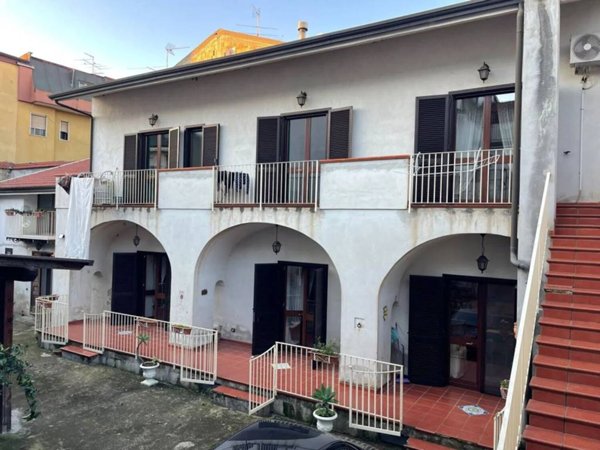 casa indipendente in vendita a Casapulla