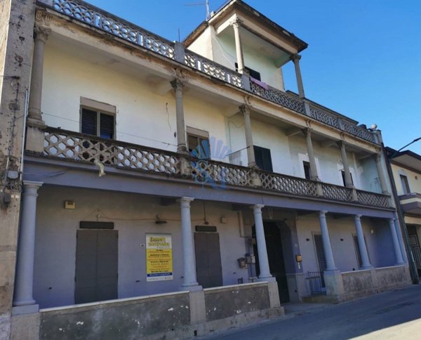 esavano in vendita a Casapulla