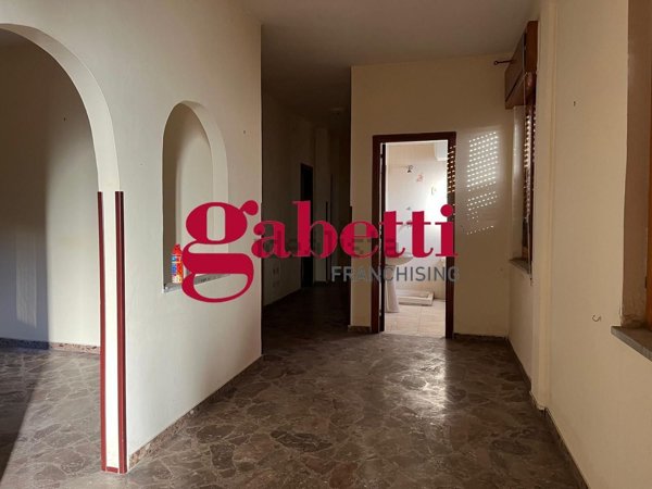 appartamento in vendita a Casapulla