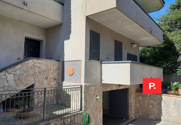 casa indipendente in vendita a Casapulla