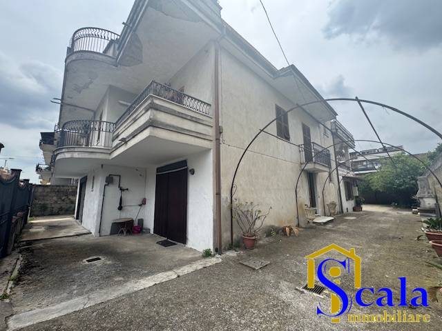 casa indipendente in vendita a Casapulla
