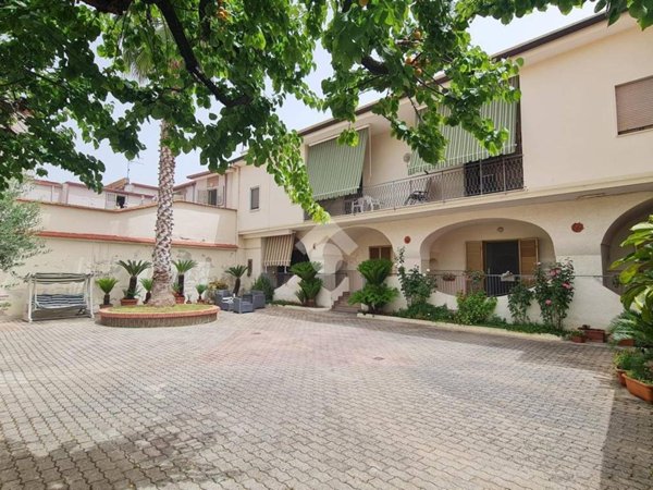 casa indipendente in vendita a Casapulla