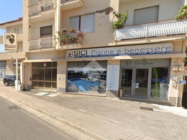 negozio in vendita a Casapulla