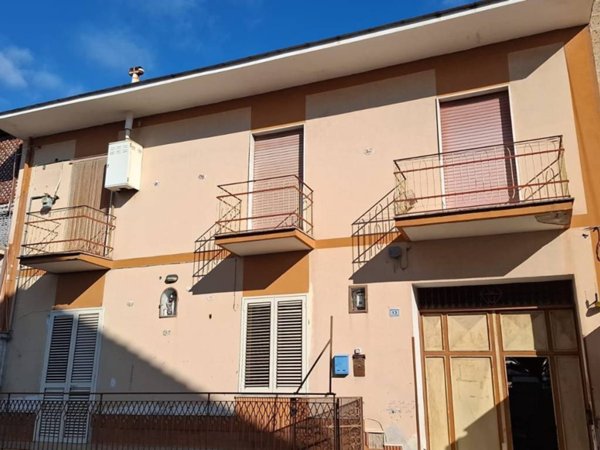 casa indipendente in vendita a Casapulla
