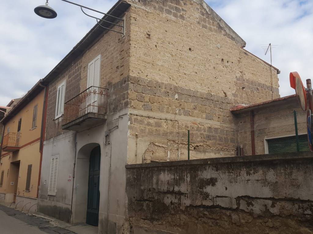 casa indipendente in vendita a Casapulla