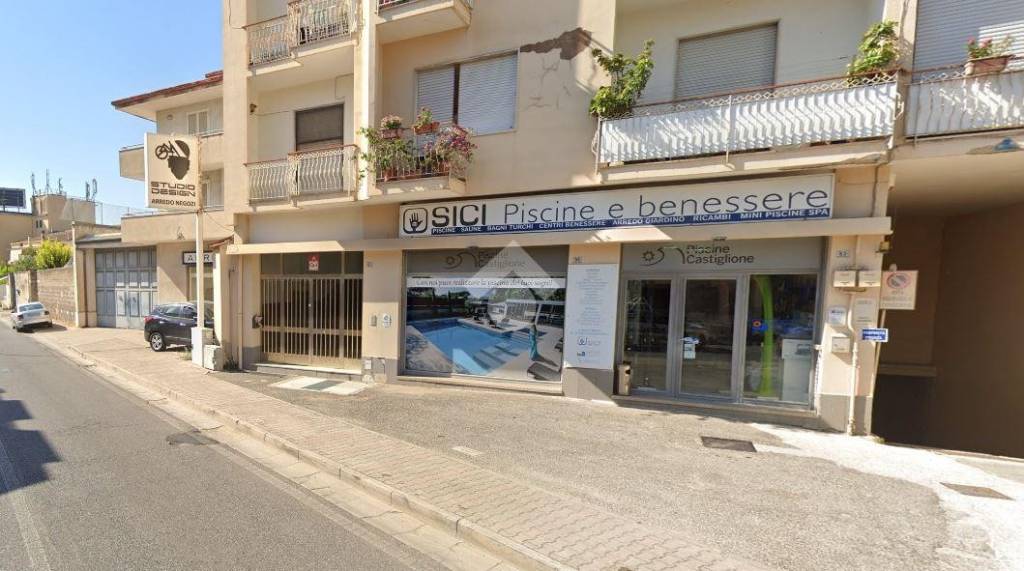 negozio in vendita a Casapulla