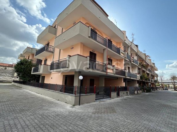 casa indipendente in vendita a Casapulla