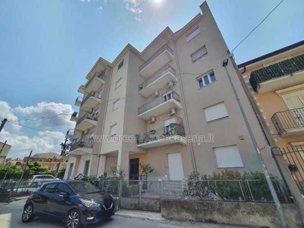 appartamento in vendita a Caserta in zona Acquaviva