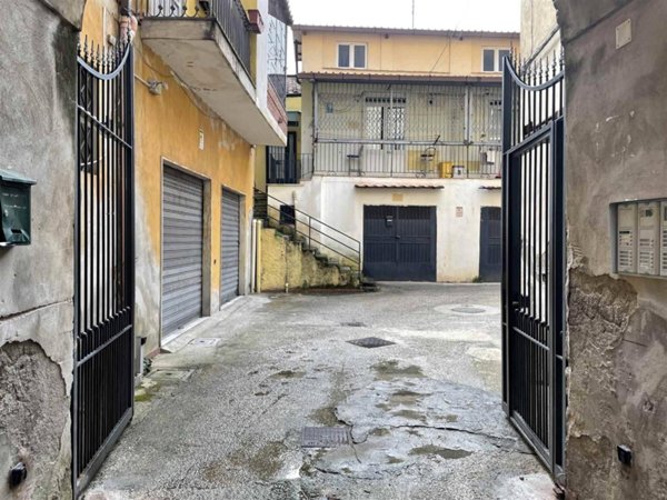 casa indipendente in vendita a Caserta in zona Acquaviva