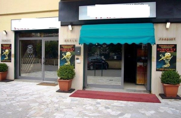 negozio in vendita a Caserta