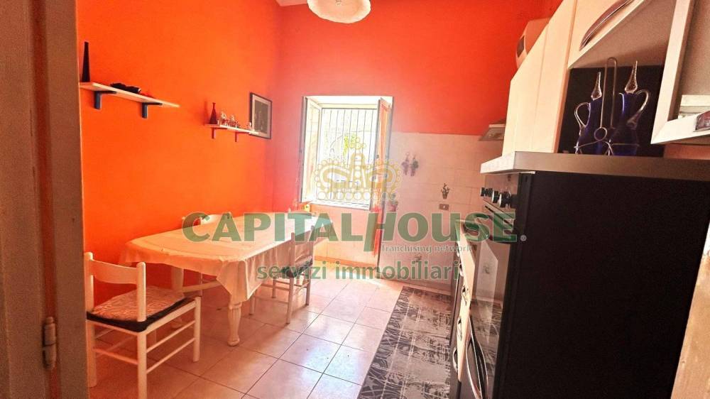 casa indipendente in vendita a Caserta in zona Ospedale