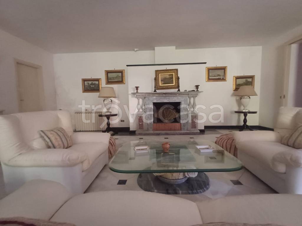 casa indipendente in vendita a Caserta in zona Puccianiello