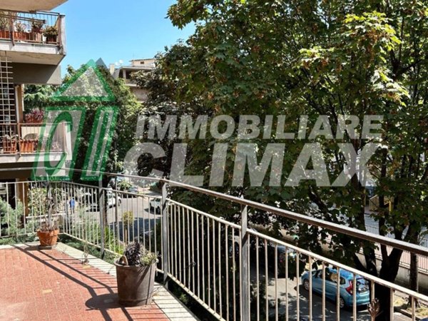 appartamento in vendita a Caserta in zona Acquaviva