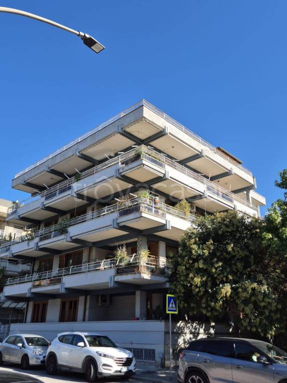 appartamento in vendita a Caserta in zona Acquaviva