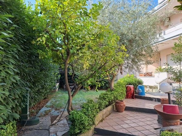 casa indipendente in vendita a Caserta in zona Puccianiello