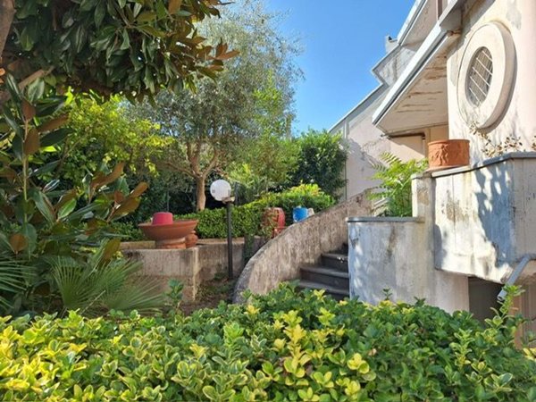 casa indipendente in vendita a Caserta in zona Puccianiello