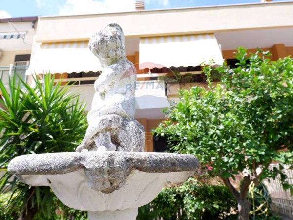 casa indipendente in vendita a Caserta in zona Centurano/Cerasole