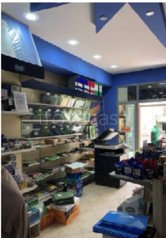 negozio in vendita a Caserta in zona Centro Città