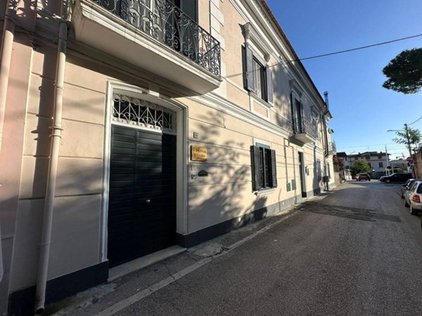 casa indipendente in vendita a Caserta